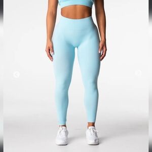 NVGTN Pastel Blue Lift Leggings